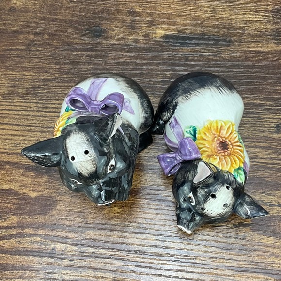 Otagiri Pig Salt and Pepper Shakers Stacked‎ Sunflower Purple Bow Ceramic - Picture 6 of 7